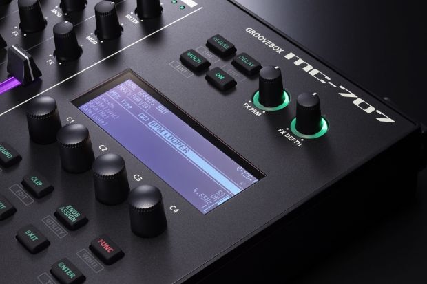 Roland MC707 Groovebox