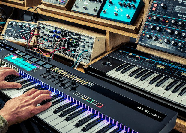 Novation - 61 Key SL MkIII - SL61 MK3 Midi Keyboard